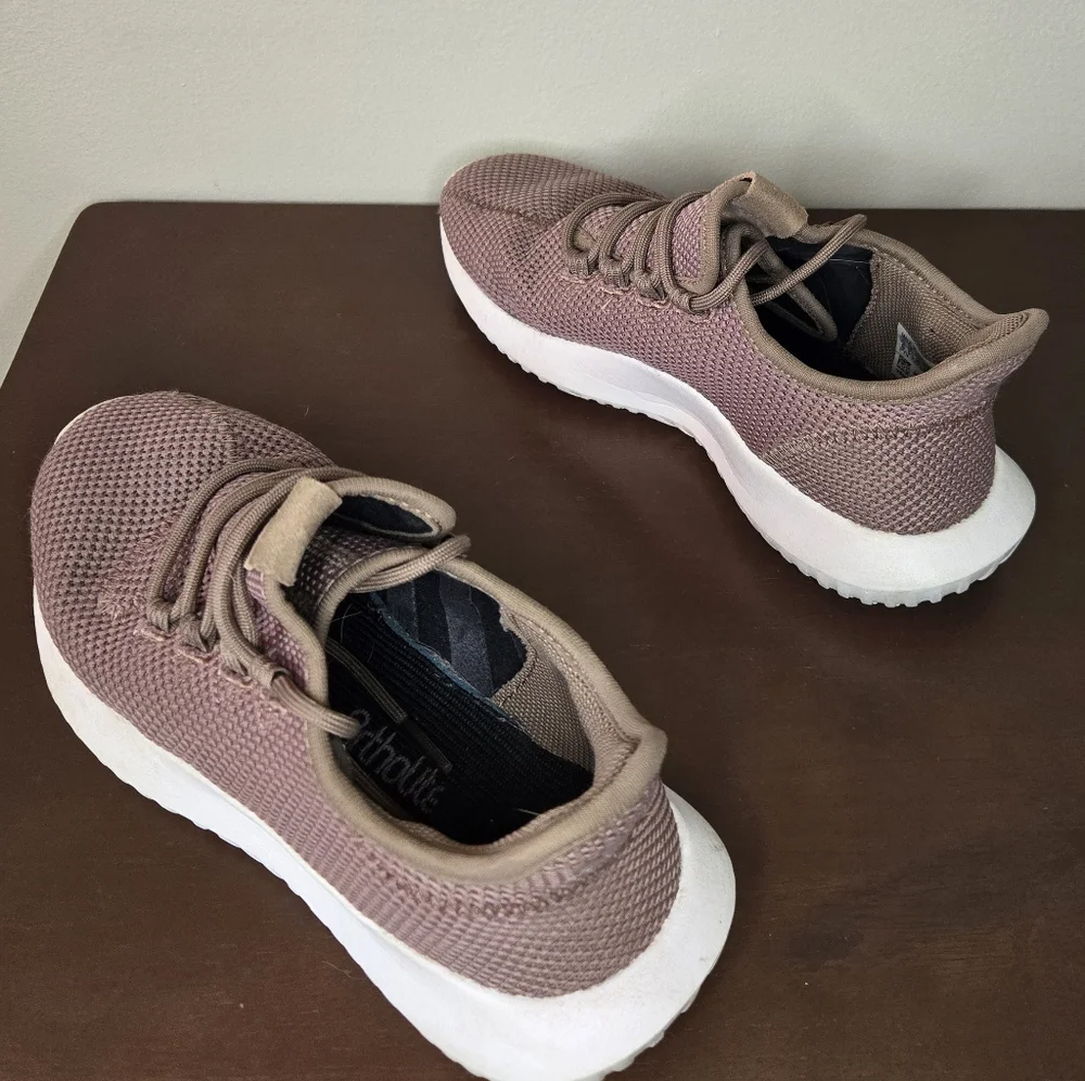 Adidas Knit Sneakers Boys 6 Womens 7.5 Taupe Athletic Shoes